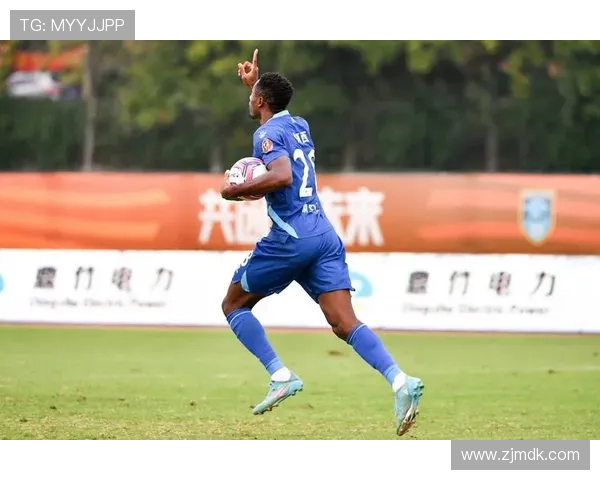 天津泰达迎战淄博蹴鞠期待精彩对决双方争夺胜利的关键时刻