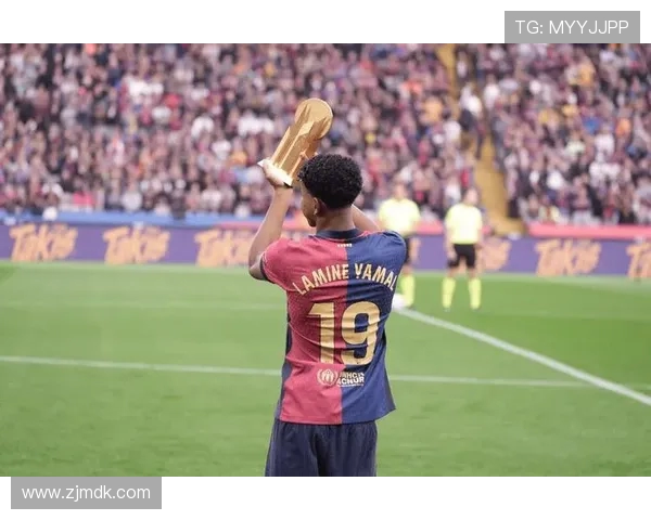 西甲精彩对决韦斯卡迎战巴塞罗那争夺三分荣耀之战